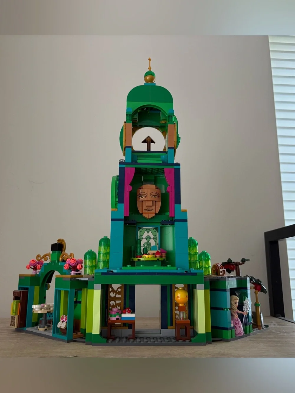 LEGO® Wicked Welcome to Emerald City 9+|#75684 | 945 pieces Year: 2024